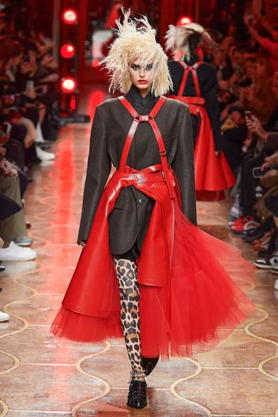 Look 12